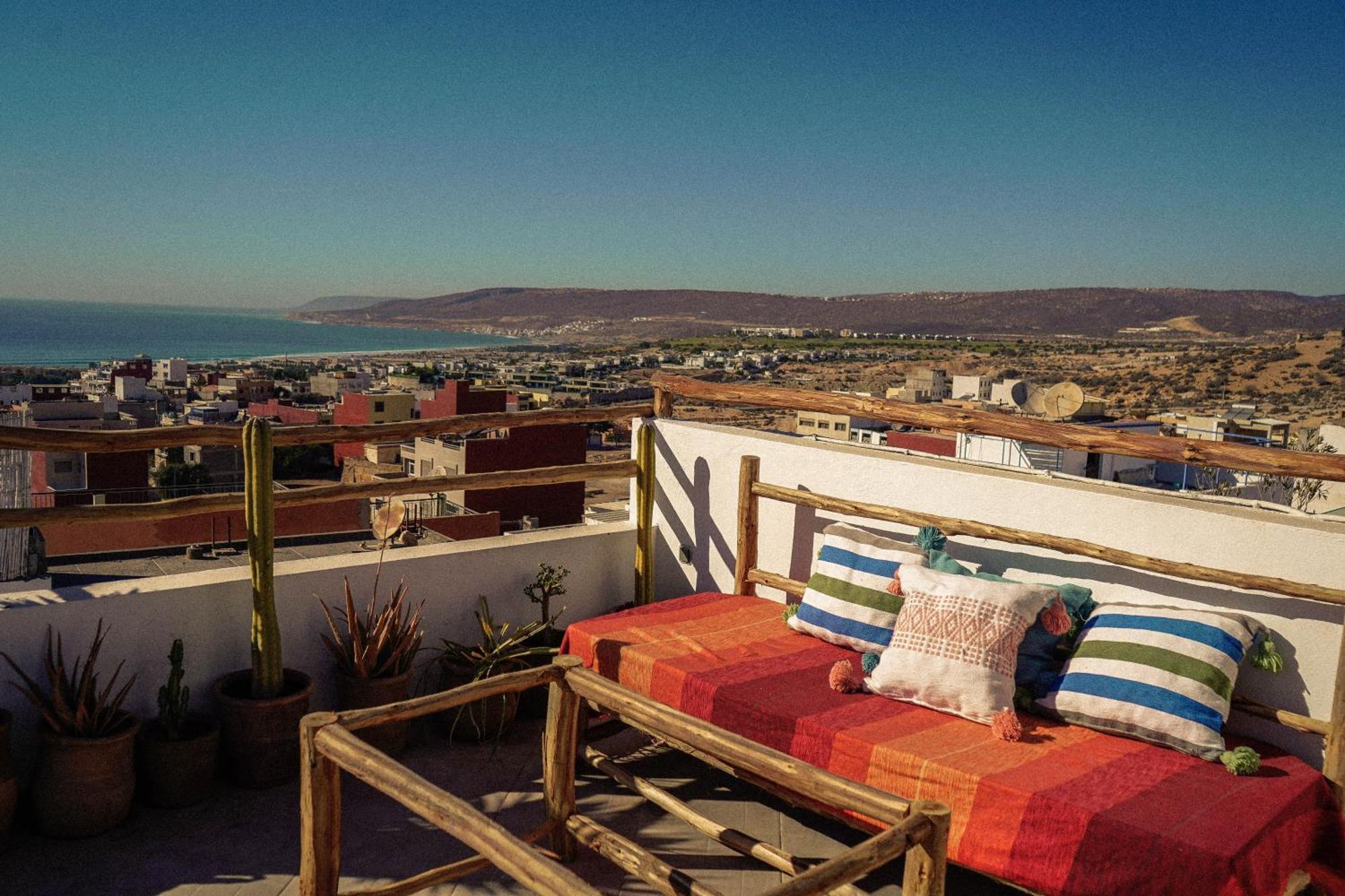 Wild Surf Morocco Bed & Breakfast Tamraght Bagian luar foto